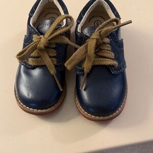 Footmates Toddler Navy Leather w/ tan Laces 
NWT